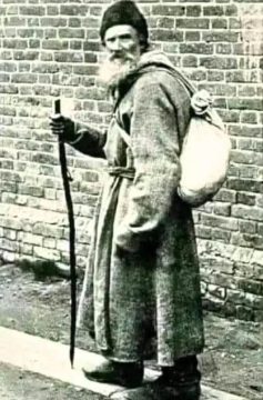 ٹالسٹائی کی سادہ زندگی اور فلسفہ Tolstoy’s simple life and philosophy
